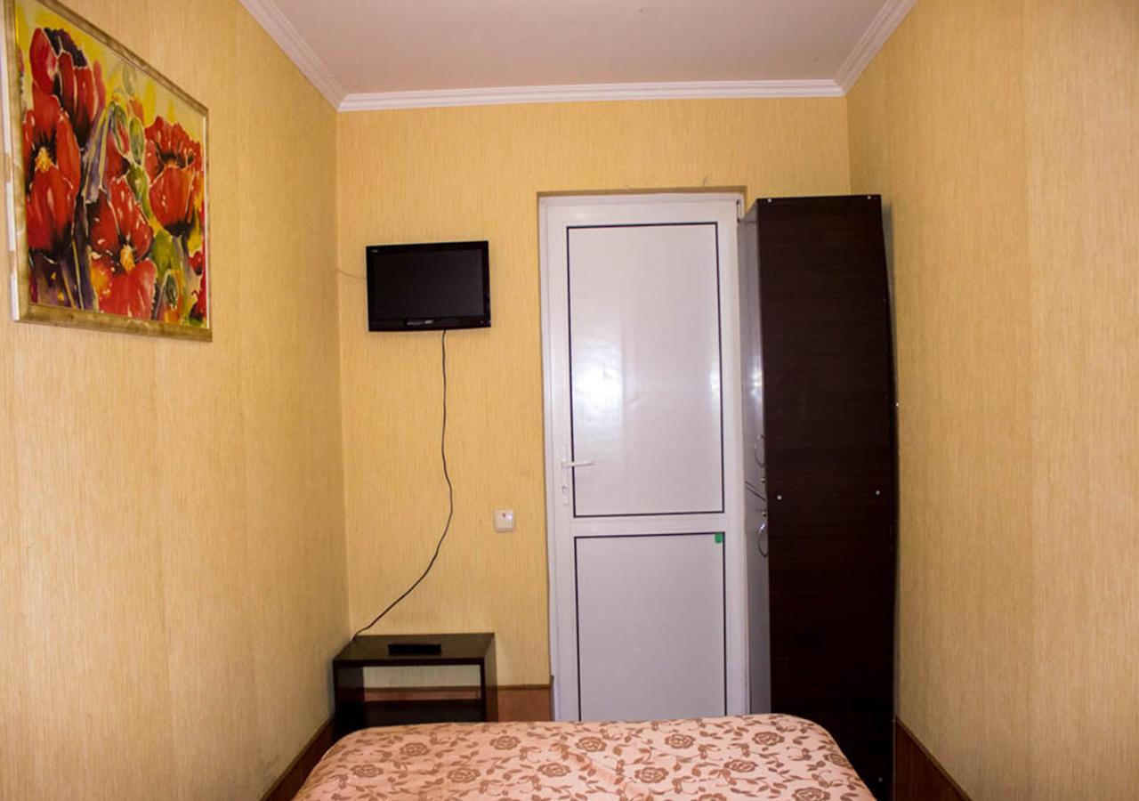 Matras Hotel Kiev Bagian luar foto