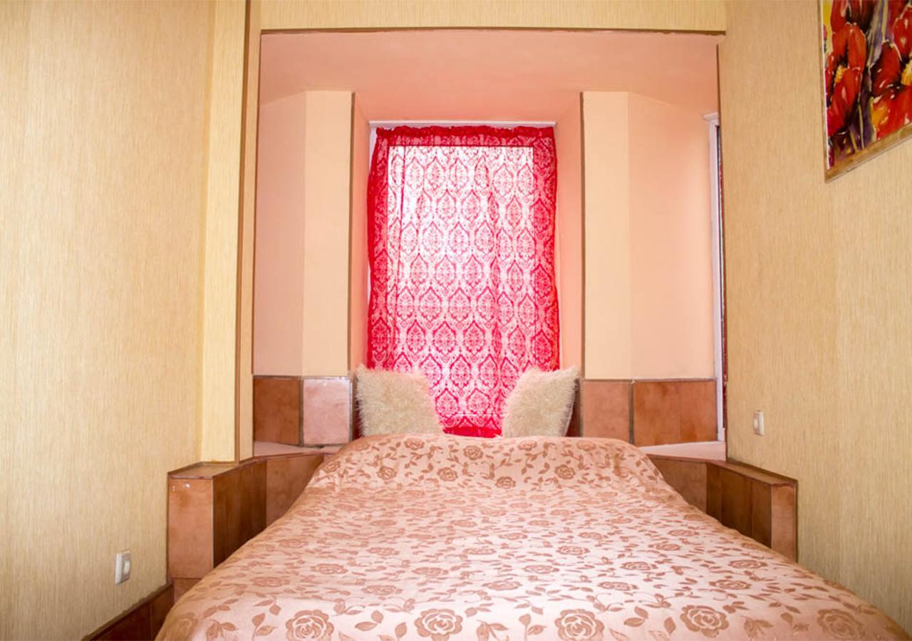 Matras Hotel Kiev Bagian luar foto